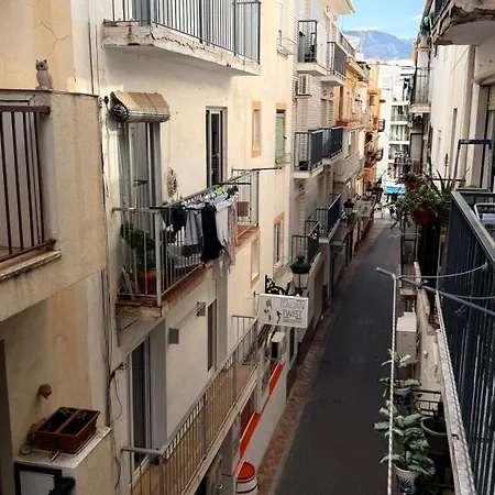 Old Town 150m 2br 6 Pax Ac Wifi *